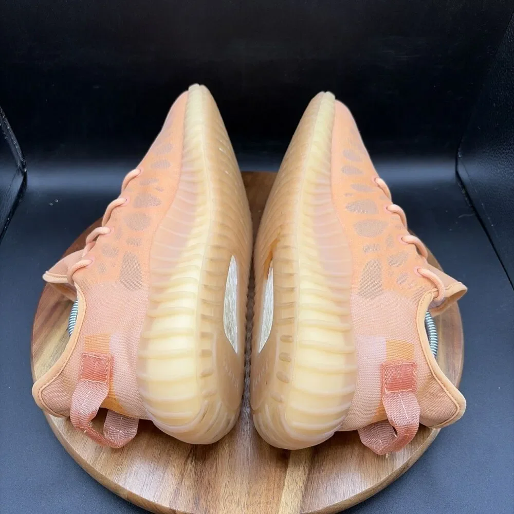 Adidas Yeezy Boost 350 V2 Mono Clay Mens Size 10.5 Shoes Orange Sneakers